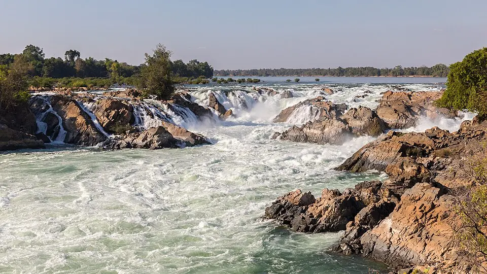 Khone Phapheng waterfall, largest waterfall in Southeast Asia by volume, Mekong River, Laos